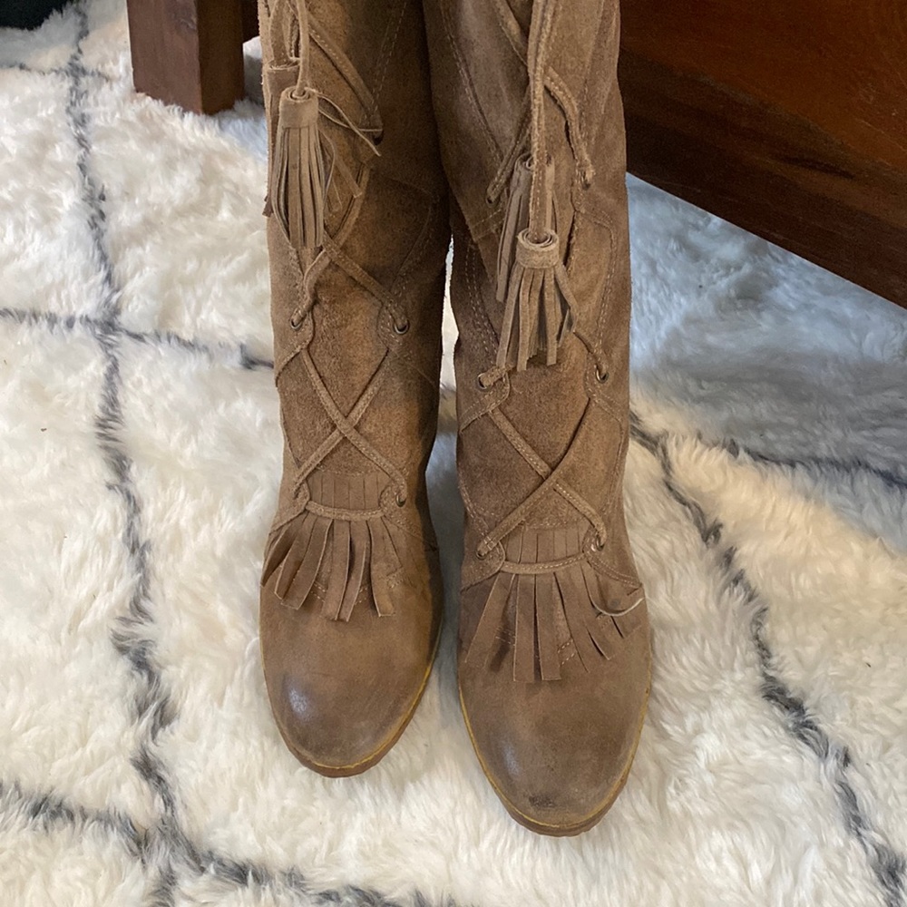 Beautiful leather/suede tall boots. Size 40